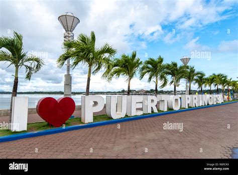 puerto princesa city baywalk park
